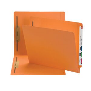 The orange Smead End Tab Fastener File Folder, Shelf-Master? Reinforced Straight-Cut Tab, features two fasteners and multicolored alphabetical labels for efficient document organization. The folders sections allow one to stand upright. 50 per Box (25640).