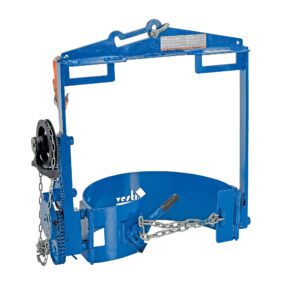 The Vestil Drum Hoist Carrier/Rotator 800 Lb Cap lifts with ease using its blue circular frame and chain mechanism. With a gear system on one side, it supports up to 800 lbs, making it ideal for securing and lifting large cylindrical objects.