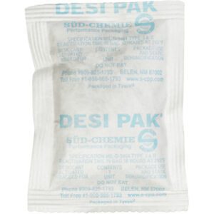 The 3 x 4 x 1/4 Tyvek® Clay Desiccants by SÜD-CHEMIE, labeled DESI PAK in blue, are white packets with contact info and usage instructions for moisture absorption. Ideal for a 5-gallon pail (300/Case).