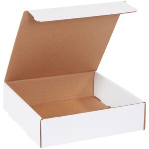 The MH-USA 11 x 11 x 4 White Literature Mailer (25/Bundle) has a plain white cardboard design with a flip-top lid and a contrasting brown interior.