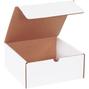 The MH-USA 9 x 9 x 4 White Literature Mailers come in bundles of 50, featuring a brown interior and a front-edge notch for easy opening, with the lid slightly raised.