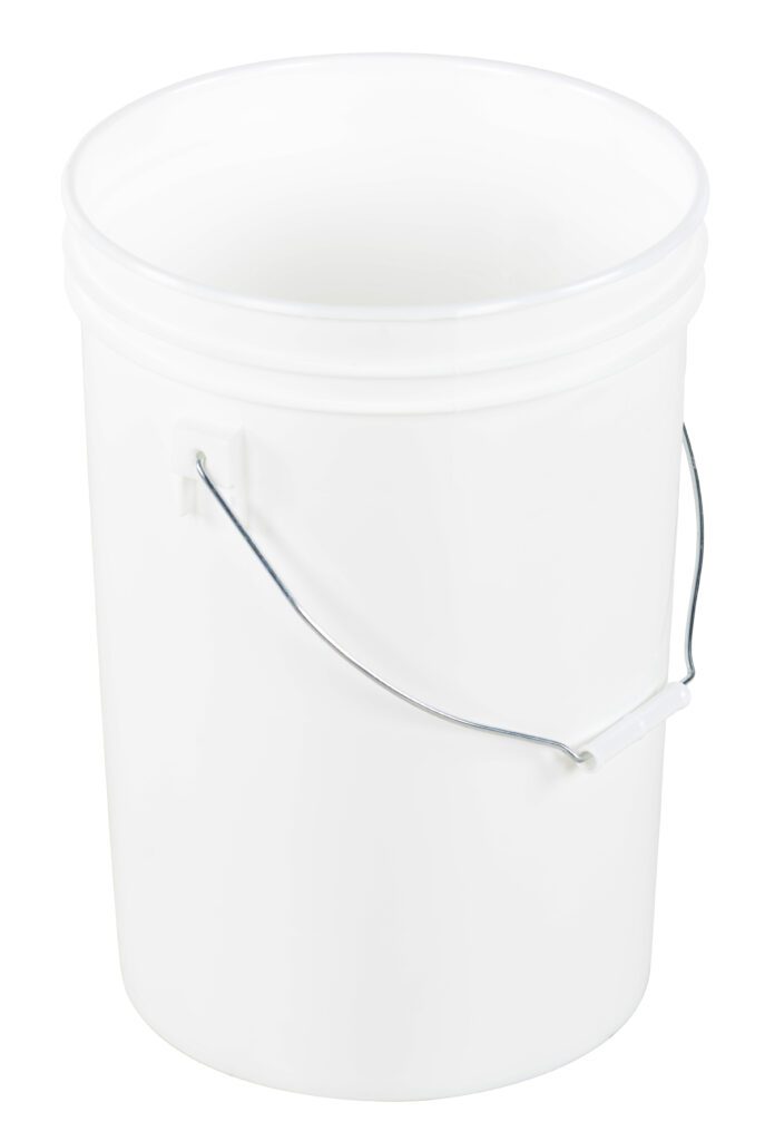 A Vestil White Open Head Pail Steel Hand 6 Gal stands upright against a plain white background, highlighting its sturdy capacity. Its sleek plastic design and durable steel handle make it practical and stylish.