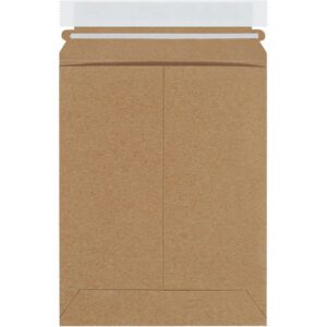 The 7 x 9 Kraft Self-Seal Stayflats Plus® Mailer case includes 100 brown, sturdy envelopes with a peel-and-seal closure flap at the top, showcasing their front side upright.