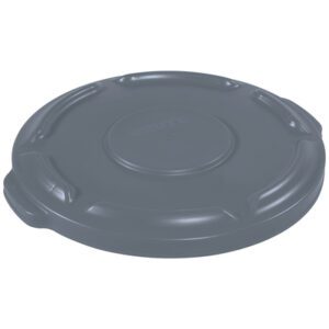 This gray Rubbermaid® Brute® Flat Trash Can Lid fits a 10-gallon can, featuring textured grips and a raised center with BRUTE embossed prominently.