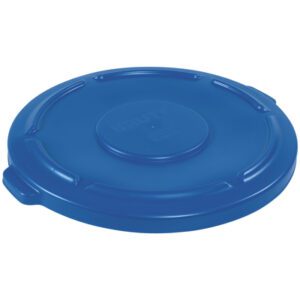 The Rubbermaid® Brute® Flat Trash Can Lid - 55 Gallon, Blue, has a round plastic design with a textured edge, ideal for securing your container. Its raised center and small handle allow easy opening.