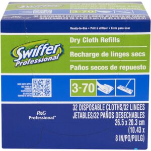 This case of 192 Swiffer® Sweeper Pads - Dry Cloths features cloths sized 26.5 x 20.3 cm, with English, French, and Spanish text and illustrations for mopping instructions, ideal for maintaining pristine spaces!.
