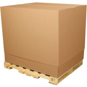 A bundle of five MH-USA 47 3/4 x 40 x 34 telescoping outer boxes rests on a wooden pallet, perfect for shipping or storage. The natural wood-finished pallet contrasts with the light-colored background, enhancing its professional and tidy look.