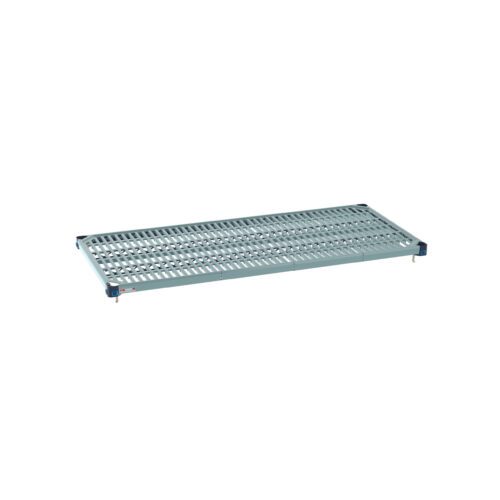 06dazcvxgzyne8zc1z3yxjm9chg87oeu.jpg The image shows a MetroMax Q MQ2454G Plastic Industrial Shelf with Grid Mat, size 24 x 54. Its sturdy rectangular frame suggests it’s designed for industrial or storage use.