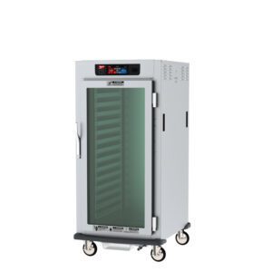 The Metro C5 9 Series Controlled Humidity Cabinet C597X-SFC-LA features a 3/4 height design with a full-length clear door and lip load aluminum slides. It operates at 220-240V, 50/60Hz, and is mobile with wheels, offering versatile tray slots in a sleek silver finish.