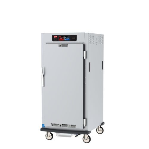 its4ifhb1eib1gyoedl3573361ja8ytt.jpg The Metro C597X-SFS-LA C5 9 Series Cabinet is a gray, wheeled unit with a stainless steel finish, front solid door, and Lip Load Aluminum Slides. It includes a digital display powered by 220-240V, 50/60Hz and offers top ventilation, perfect for commercial kitchens.