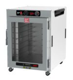 The Metro HBCW8-AC-UC HotBlox Wide 8-Pan Insulated Undercounter Holding Cabinet includes a clear door, 875W power, an analog controller, and a NEMA 5-15P plug. Its stainless steel design and mobility make it ideal for commercial kitchens.
