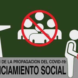 A Justrite Mat, 194 Span Social Distan 3X5, displays COVID-19 prevention: social distancing with figures not shaking hands and standing apart. A red circle and line through a group accompany the text: Prevencion del COVID-19: Distanciamiento Social.